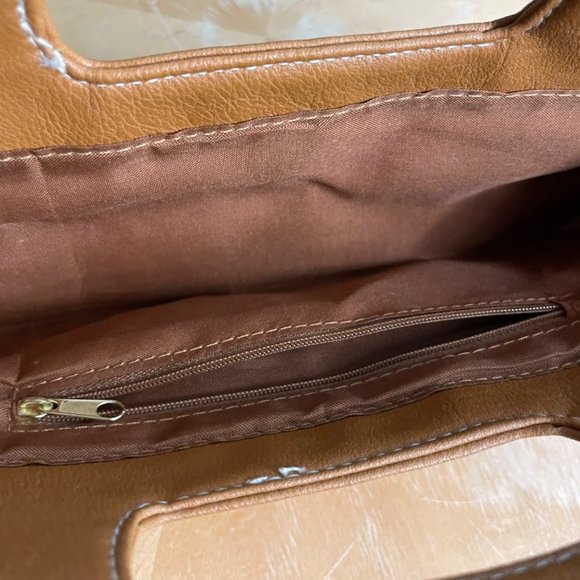 Tan Faux Leather Cream/White Lace Doilies Clutch Handbag Zipper 2 Button Close - Picture 5 of 6